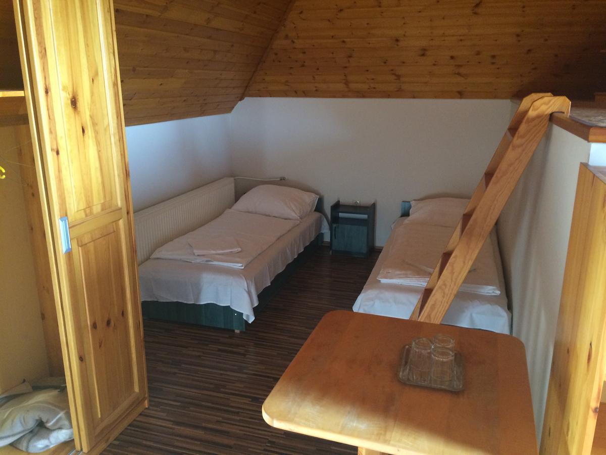 Venusz Panzio Es Vendeglo Bed and Breakfast Bagod Exteriör bild