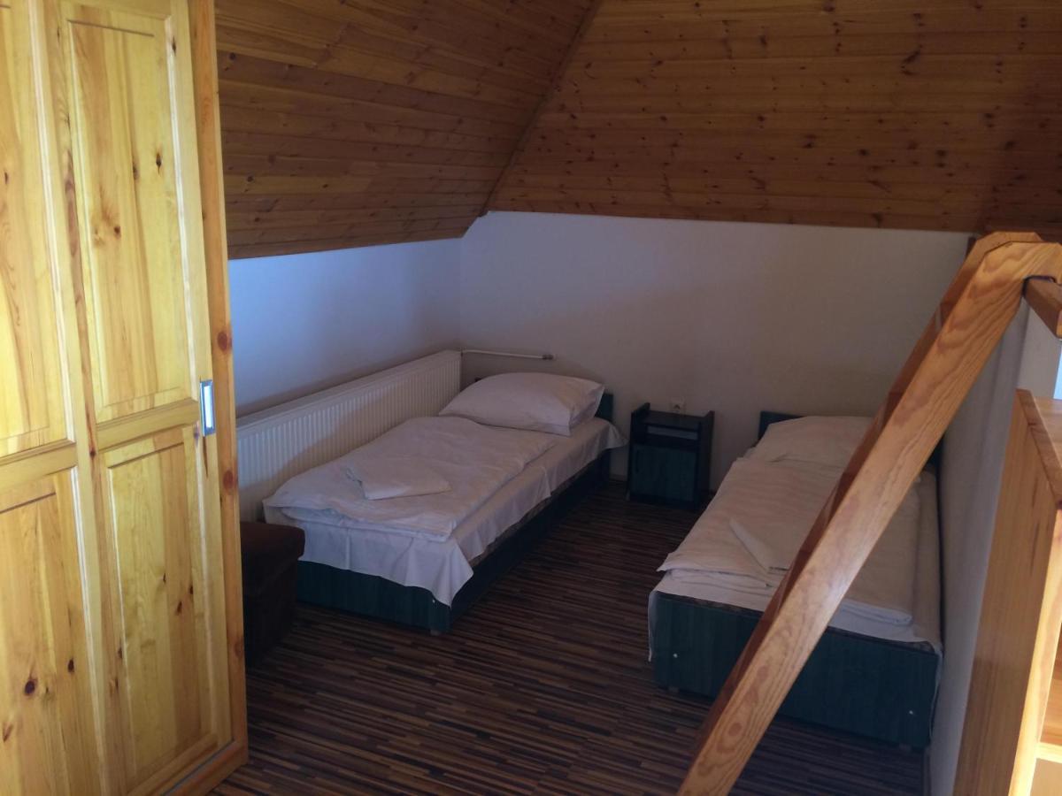 Venusz Panzio Es Vendeglo Bed and Breakfast Bagod Exteriör bild